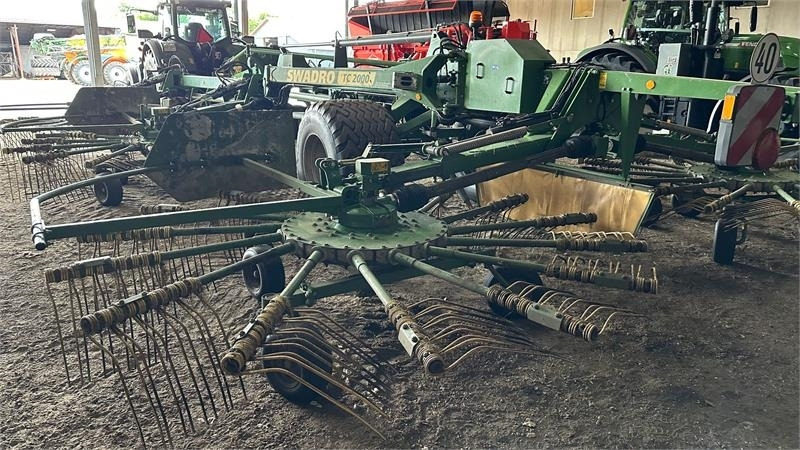 Krone Swadro 2000 TC - Сіноворушилка: фото 4 Krone Swadro 2000 TC - Сіноворушилка: фото 4
