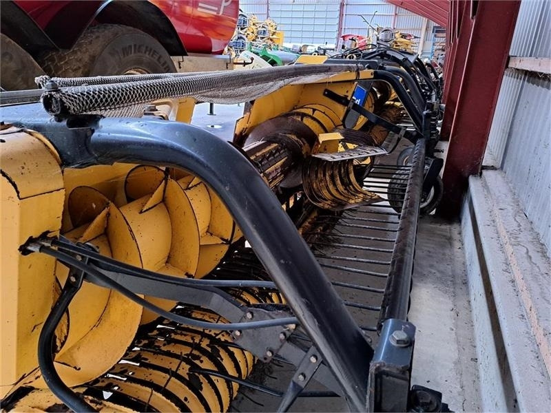 New Holland 355 W Græspick-up - Обладнання для кормозбирального комбайну: фото 2 New Holland 355 W Græspick-up - Обладнання для кормозбирального комбайну: фото 2