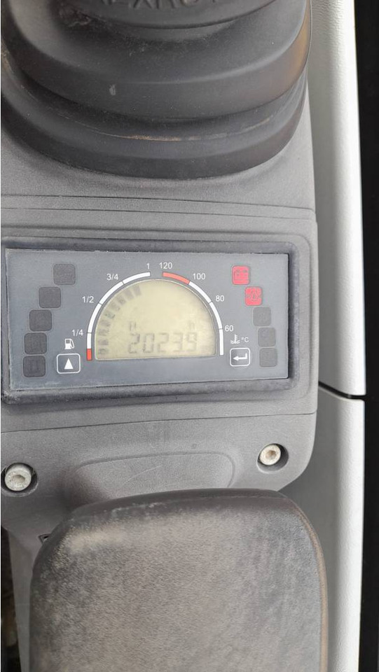 CAT 302.7DCR - Гусеничний екскаватор: фото 5 CAT 302.7DCR - Гусеничний екскаватор: фото 5