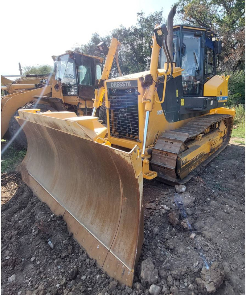 CAT TD-15M - Бульдозер: фото 1 CAT TD-15M - Бульдозер: фото 1