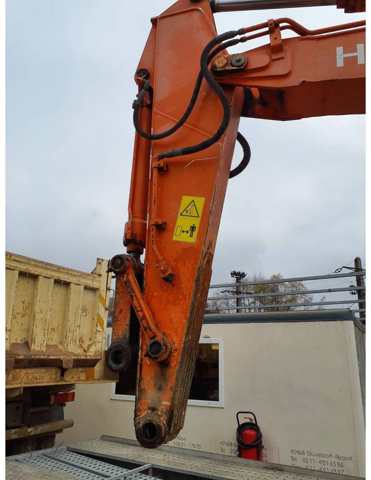 HITACHI ZX2400N-3 - Гусеничний екскаватор: фото 3 HITACHI ZX2400N-3 - Гусеничний екскаватор: фото 3