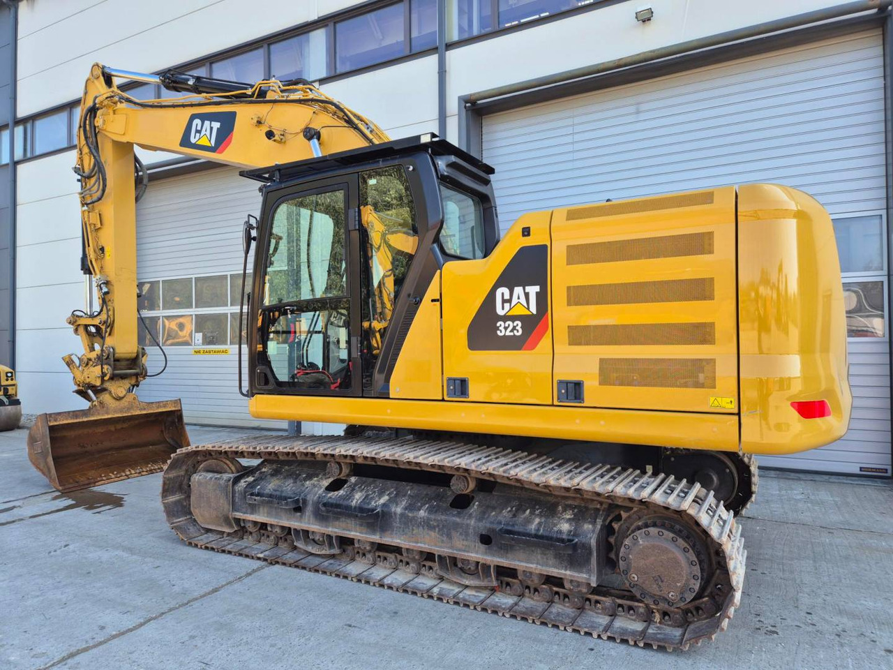 CAT 323 - Гусеничний екскаватор: фото 4 CAT 323 - Гусеничний екскаватор: фото 4