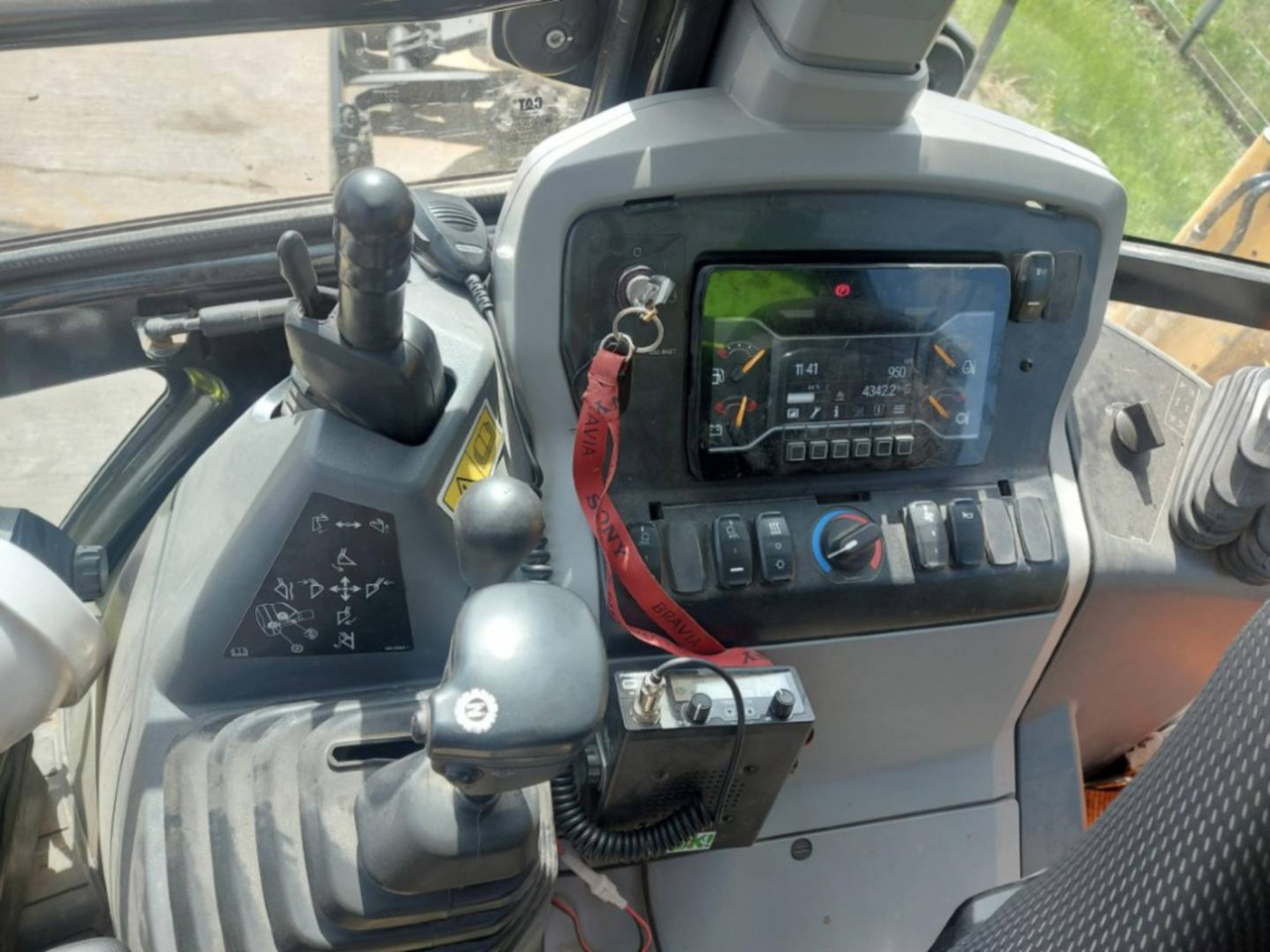 CAT 428 - Екскаватор-навантажувач: фото 5 CAT 428 - Екскаватор-навантажувач: фото 5