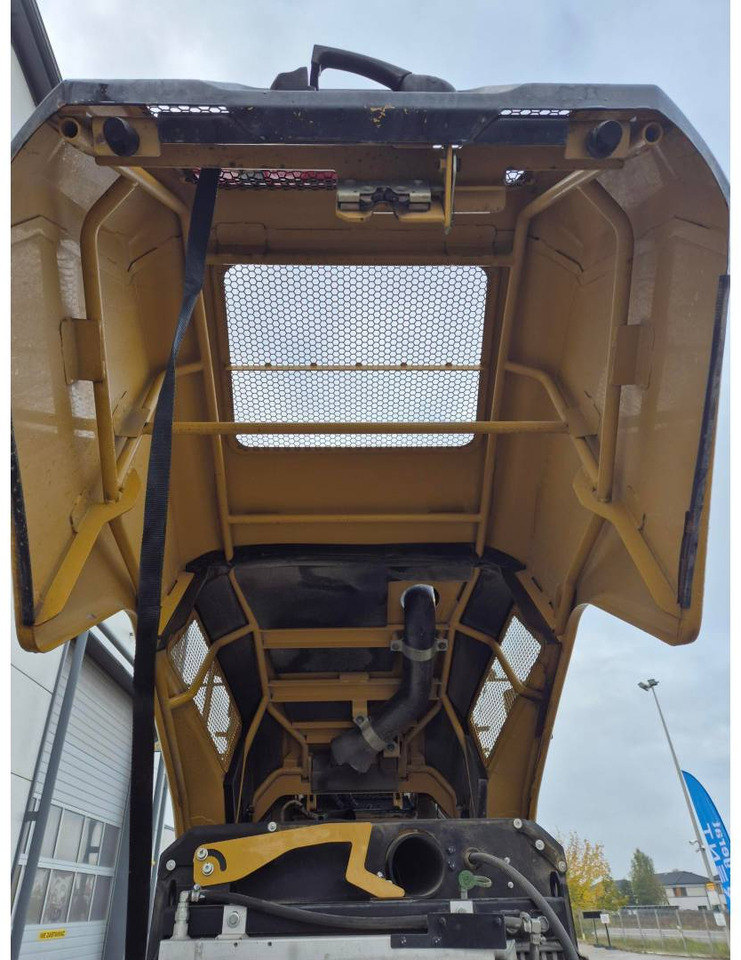 Компактор CAT CS12GC: фото 25 Компактор CAT CS12GC: фото 25