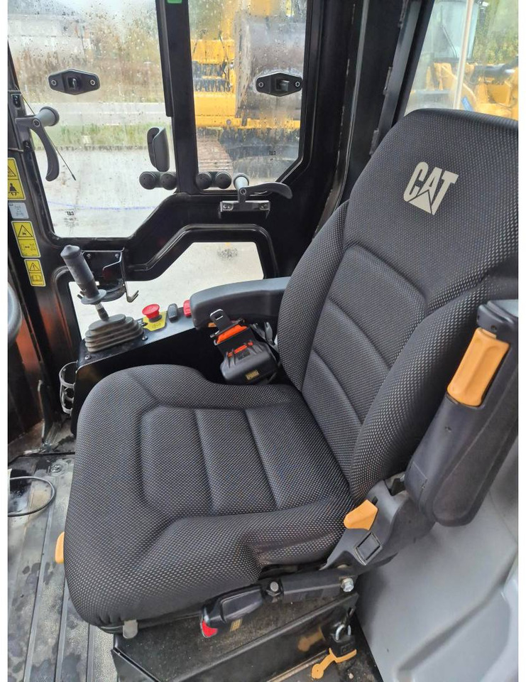 Компактор CAT CS12GC: фото 8 Компактор CAT CS12GC: фото 8