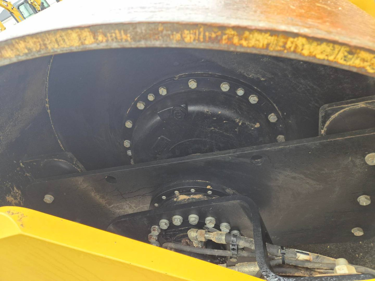 Компактор CAT CS12GC: фото 13 Компактор CAT CS12GC: фото 13