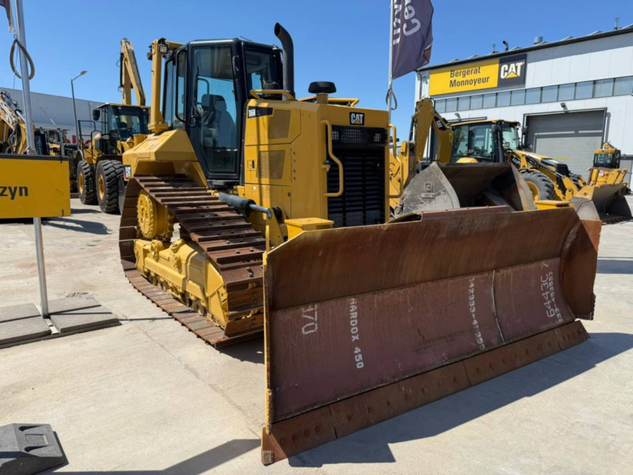 CAT D6NXL - Бульдозер: фото 2 CAT D6NXL - Бульдозер: фото 2