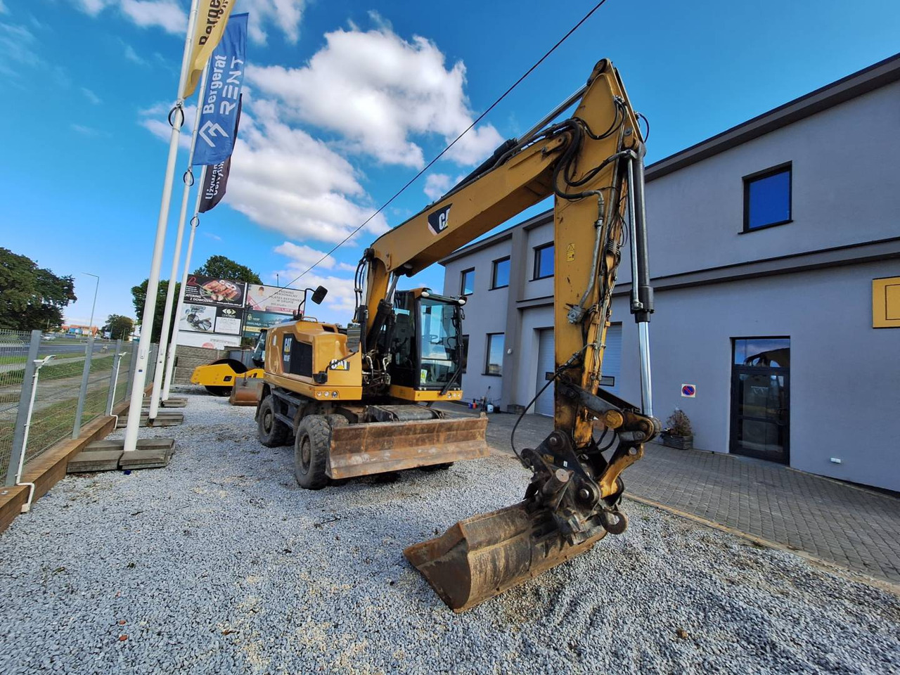 CAT M318F - Колісний екскаватор: фото 2 CAT M318F - Колісний екскаватор: фото 2