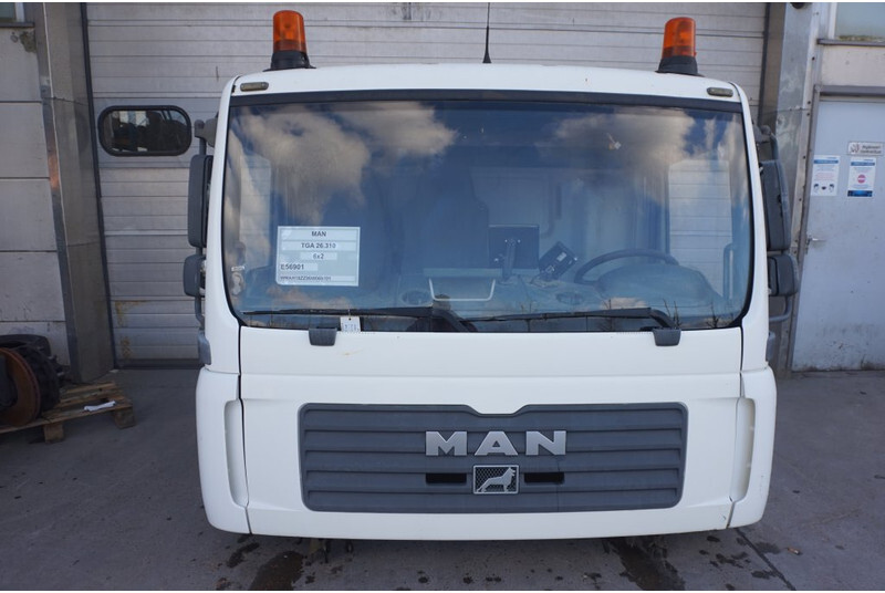 MAN F99L17 TGA 81.60000-7838 - Кабіна й інтер'єр в категорії Вантажівки: фото 1 MAN F99L17 TGA 81.60000-7838 - Кабіна й інтер'єр в категорії Вантажівки: фото 1
