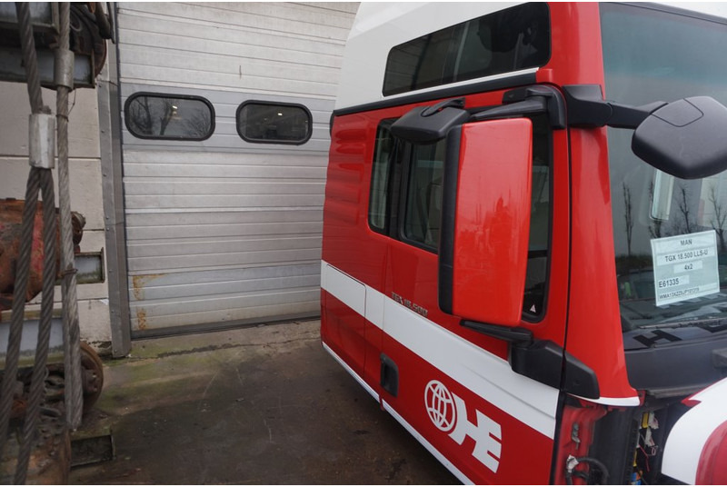 MAN F99L41 TGX XXL EURO6 81.60000-7925 - Кабіна й інтер'єр в категорії Вантажівки: фото 3 MAN F99L41 TGX XXL EURO6 81.60000-7925 - Кабіна й інтер'єр в категорії Вантажівки: фото 3