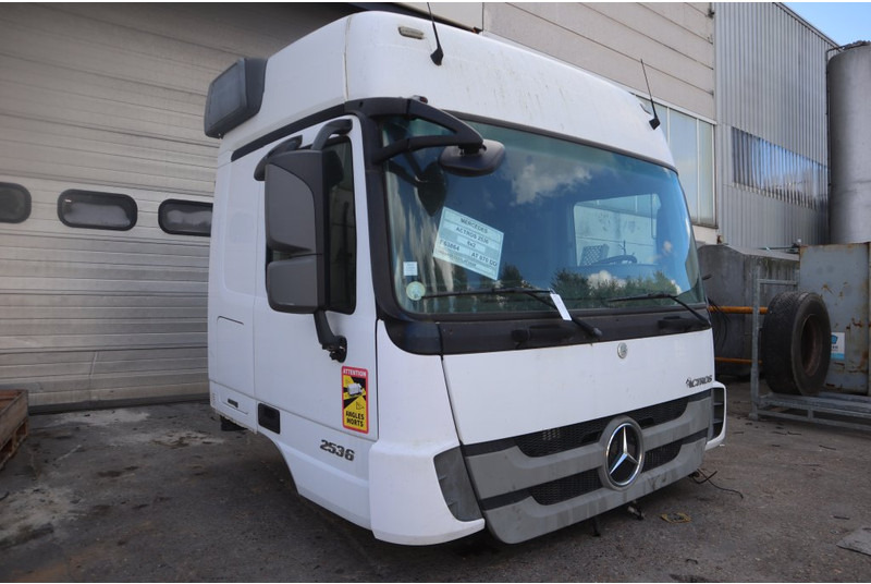 Mercedes-Benz ACTROS F04 MP3 - Кабіна й інтер'єр в категорії Вантажівки: фото 3 Mercedes-Benz ACTROS F04 MP3 - Кабіна й інтер'єр в категорії Вантажівки: фото 3