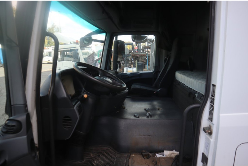 Mercedes-Benz ACTROS F04 MP3 - Кабіна й інтер'єр в категорії Вантажівки: фото 5 Mercedes-Benz ACTROS F04 MP3 - Кабіна й інтер'єр в категорії Вантажівки: фото 5