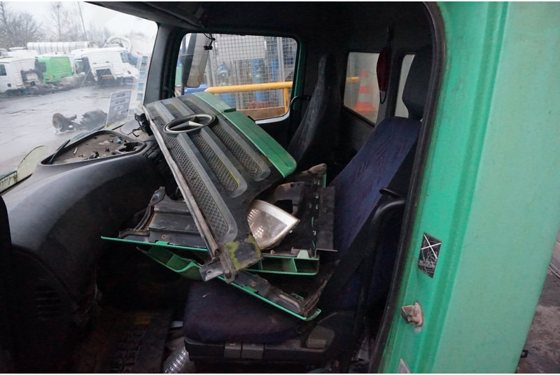 Mercedes-Benz ATEGO F07 KORT RECHTS STUUR 972 890 25 200671 - Кабіна й інтер'єр в категорії Вантажівки: фото 5 Mercedes-Benz ATEGO F07 KORT RECHTS STUUR 972 890 25 200671 - Кабіна й інтер'єр в категорії Вантажівки: фото 5