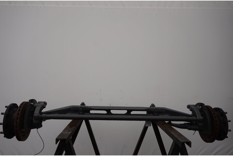 Mercedes-Benz F-8/C22.5 - Передня вісь в категорії Вантажівки: фото 1 Mercedes-Benz F-8/C22.5 - Передня вісь в категорії Вантажівки: фото 1