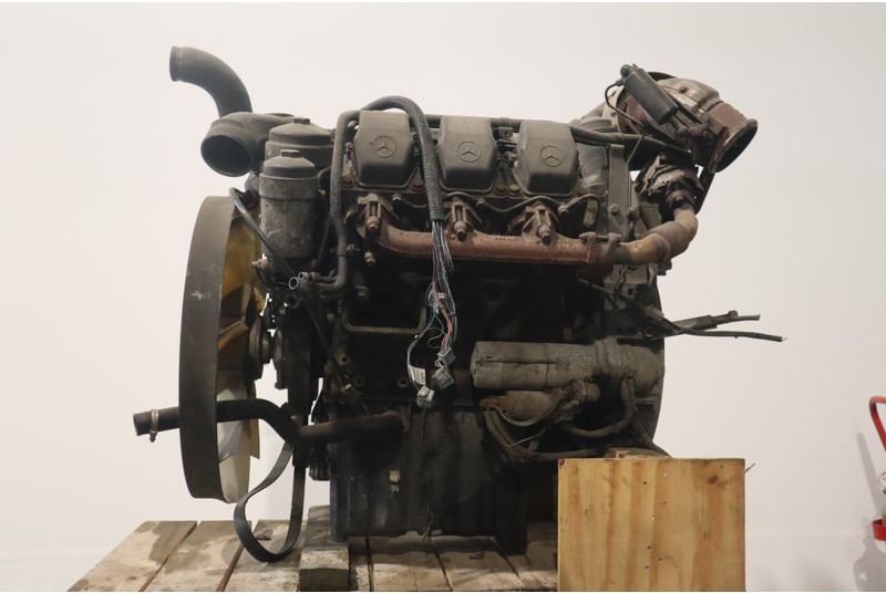 Mercedes-Benz OM501LA EURO3 410PS - Двигун в категорії Вантажівки: фото 3 Mercedes-Benz OM501LA EURO3 410PS - Двигун в категорії Вантажівки: фото 3