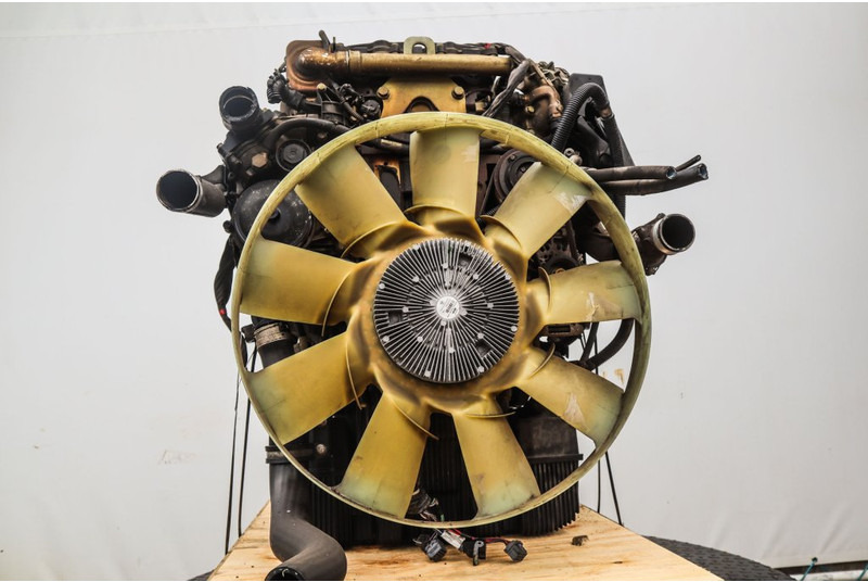 Mercedes-Benz OM934LA EURO6 210PS - Двигун в категорії Вантажівки: фото 4 Mercedes-Benz OM934LA EURO6 210PS - Двигун в категорії Вантажівки: фото 4