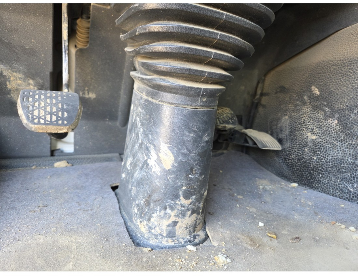 Самоскид вантажівка Mercedes Actros 3236 8x4 2-Side Tipper EPS Gearbox 3 Pedals: фото 7 Самоскид вантажівка Mercedes Actros 3236 8x4 2-Side Tipper EPS Gearbox 3 Pedals: фото 7