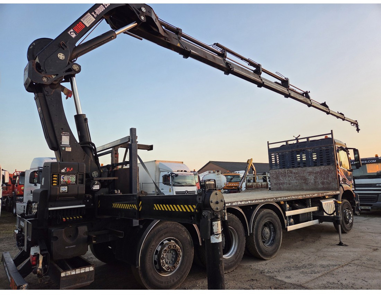 Mercedes Arocs 3240 8x4 Open Truck Crane HIAB X-HIDUO 258 E-7 7 extensions - Бортова вантажівка/ Платформа, Вантажівка з маніпулятором: фото 2 Mercedes Arocs 3240 8x4 Open Truck Crane HIAB X-HIDUO 258 E-7 7 extensions - Бортова вантажівка/ Платформа, Вантажівка з маніпулятором: фото 2