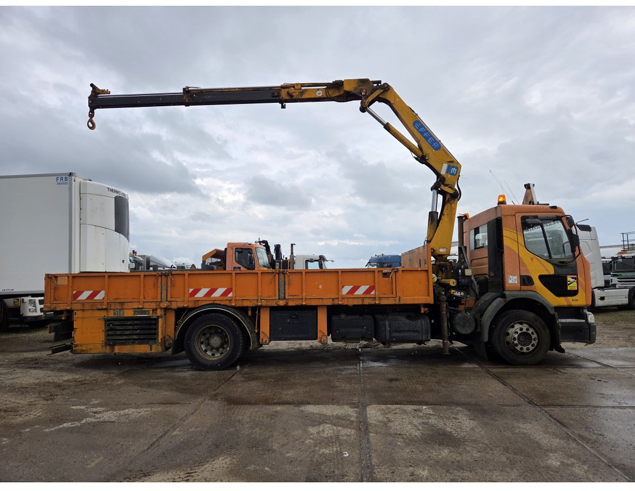 Renault Premium 300 MECHANICAL PUMP OPEN BOX COMPRESSOR CRANE EFFER 140/2S - Бортова вантажівка/ Платформа, Вантажівка з маніпулятором: фото 4 Renault Premium 300 MECHANICAL PUMP OPEN BOX COMPRESSOR CRANE EFFER 140/2S - Бортова вантажівка/ Платформа, Вантажівка з маніпулятором: фото 4