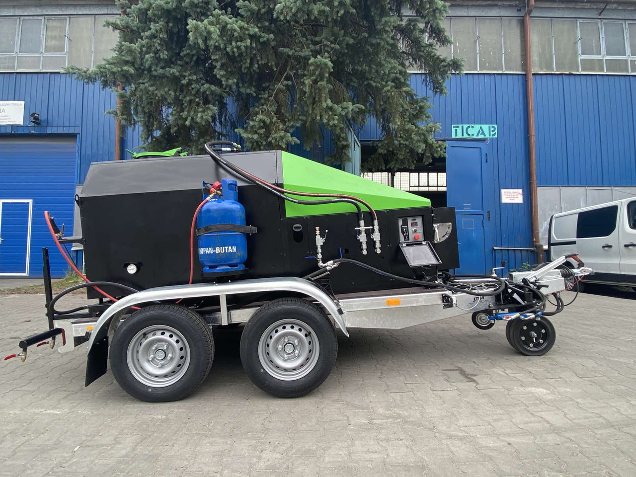 TICAB SelfPropelled Bitumen Emulsion Sprayer,1000L,Manufacturer - Гудронатор: фото 1 TICAB SelfPropelled Bitumen Emulsion Sprayer,1000L,Manufacturer - Гудронатор: фото 1