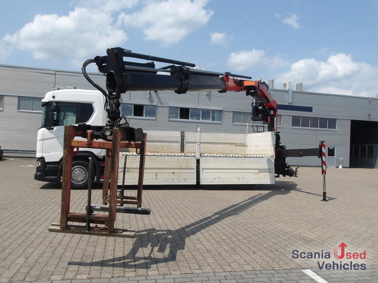 SCANIA R580 - 6x2*4 - V8 - PALFINGER PK 23.001L TEC3 - Бортова вантажівка/ Платформа, Вантажівка з маніпулятором: фото 2 SCANIA R580 - 6x2*4 - V8 - PALFINGER PK 23.001L TEC3 - Бортова вантажівка/ Платформа, Вантажівка з маніпулятором: фото 2