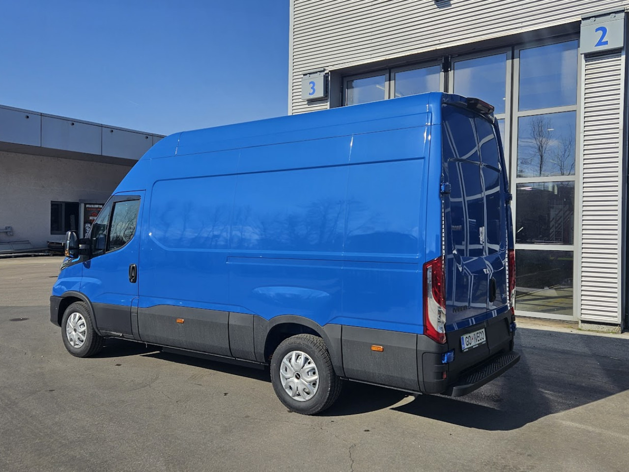 IVECO Daily 35 C 18H - Пасажирський фургон, Електричний фургон: фото 3 IVECO Daily 35 C 18H - Пасажирський фургон, Електричний фургон: фото 3