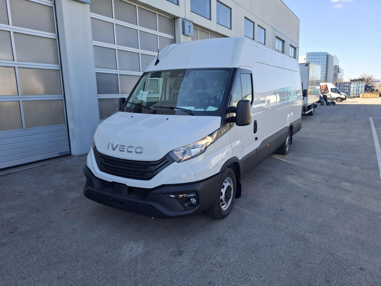 IVECO Daily 35S14V - Пасажирський фургон: фото 1 IVECO Daily 35S14V - Пасажирський фургон: фото 1