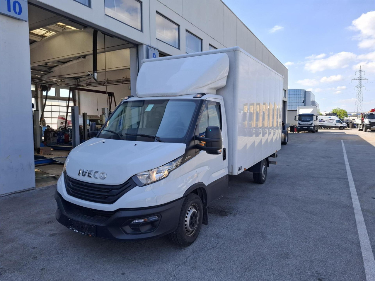 IVECO Daily 35S16 - Суцільнометалевий фургон: фото 1 IVECO Daily 35S16 - Суцільнометалевий фургон: фото 1