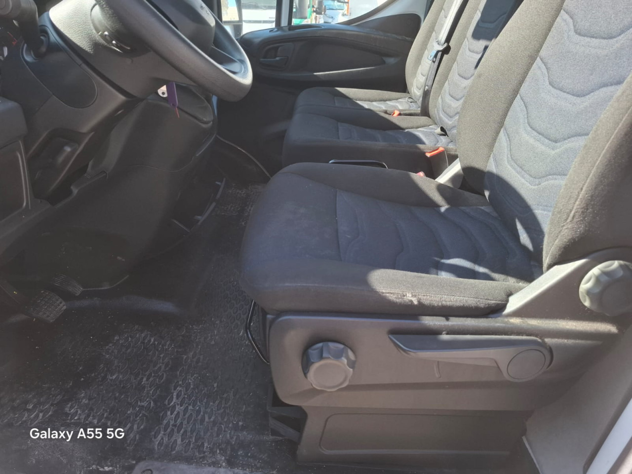 IVECO Daily 35S16V A8 - Пасажирський фургон: фото 5 IVECO Daily 35S16V A8 - Пасажирський фургон: фото 5