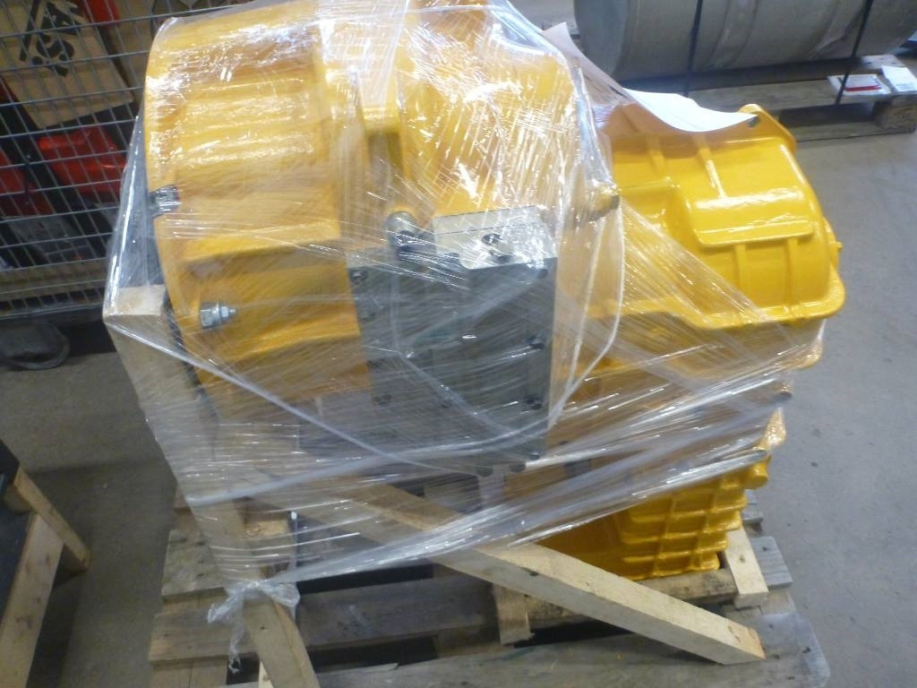 Volvo L70 Växellåda Renoverad, voe22718 - Коробка передач в категорії Будівельна техніка: фото 2 Volvo L70 Växellåda Renoverad, voe22718 - Коробка передач в категорії Будівельна техніка: фото 2