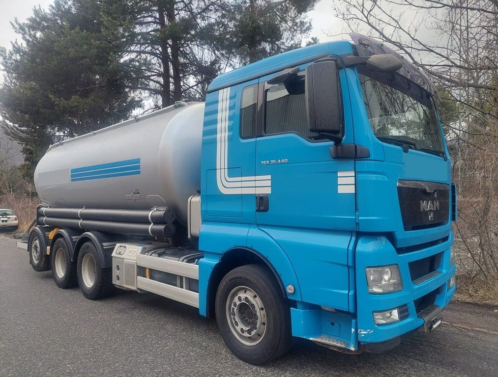 MAN TGX 35.440 8x4, E5, Silo 24m³, Kipper+Kompressor - Вантажівка цистерна: фото 3 MAN TGX 35.440 8x4, E5, Silo 24m³, Kipper+Kompressor - Вантажівка цистерна: фото 3