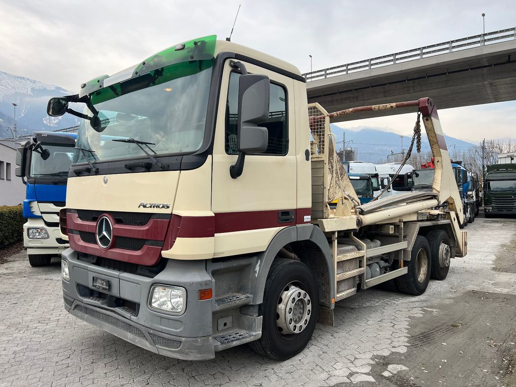 Mercedes-Benz Actros 2536 6x2, E5, MP3, WELAKI Mercedes-Benz Actros 2536 6x2, E5, MP3, WELAKI - Скіповий навантажувач вантажівка: фото 2 Mercedes-Benz Actros 2536 6x2, E5, MP3, WELAKI Mercedes-Benz Actros 2536 6x2, E5, MP3, WELAKI - Скіповий навантажувач вантажівка: фото 2