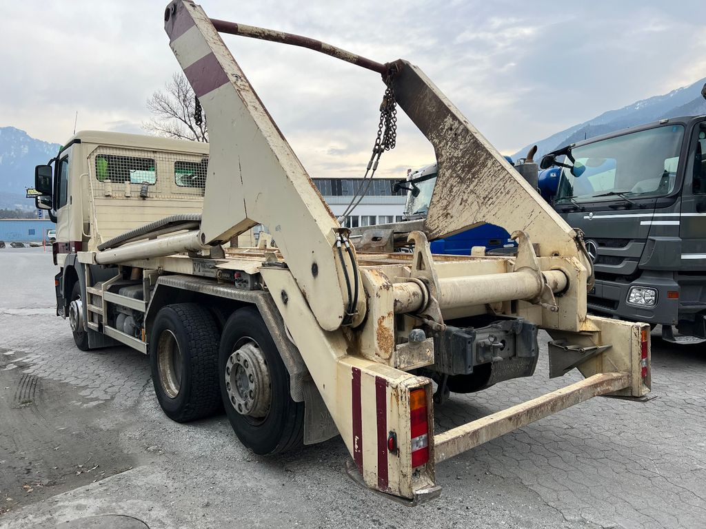 Mercedes-Benz Actros 2536 6x2, E5, MP3, WELAKI Mercedes-Benz Actros 2536 6x2, E5, MP3, WELAKI - Скіповий навантажувач вантажівка: фото 4 Mercedes-Benz Actros 2536 6x2, E5, MP3, WELAKI Mercedes-Benz Actros 2536 6x2, E5, MP3, WELAKI - Скіповий навантажувач вантажівка: фото 4