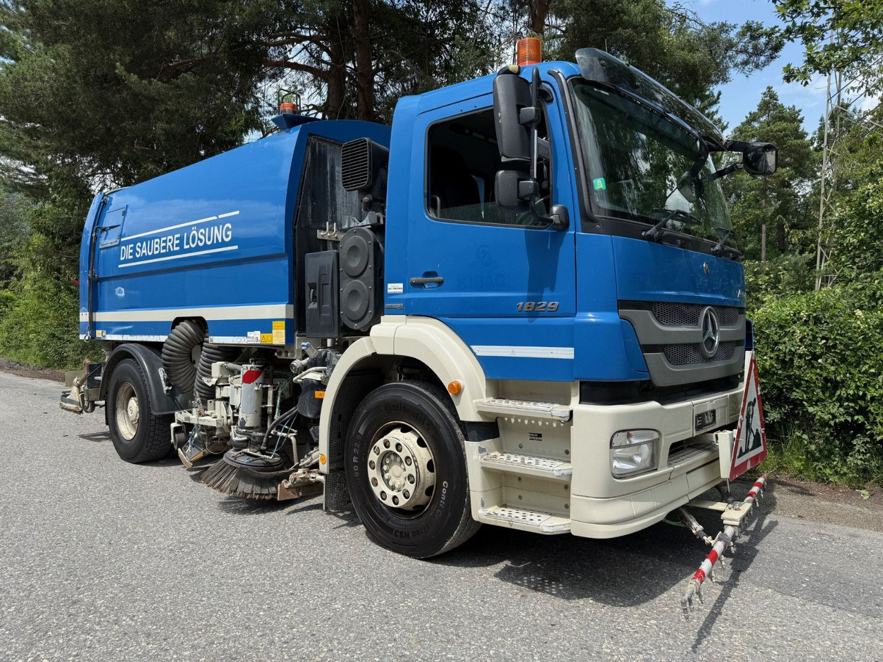 Mercedes-Benz Axor 1829 4x2, E5, EPS, RHD, Faun Kehrmaschine - Підмітально-прибиральна машина: фото 3 Mercedes-Benz Axor 1829 4x2, E5, EPS, RHD, Faun Kehrmaschine - Підмітально-прибиральна машина: фото 3