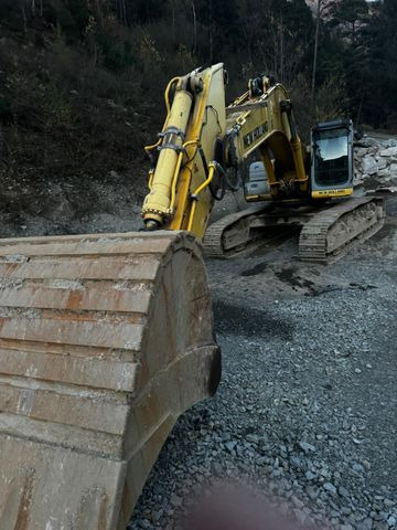 New Holland E485B, 2009year, 50ton New Holland E485B, 2009year, 50ton - Гусеничний екскаватор: фото 1 New Holland E485B, 2009year, 50ton New Holland E485B, 2009year, 50ton - Гусеничний екскаватор: фото 1