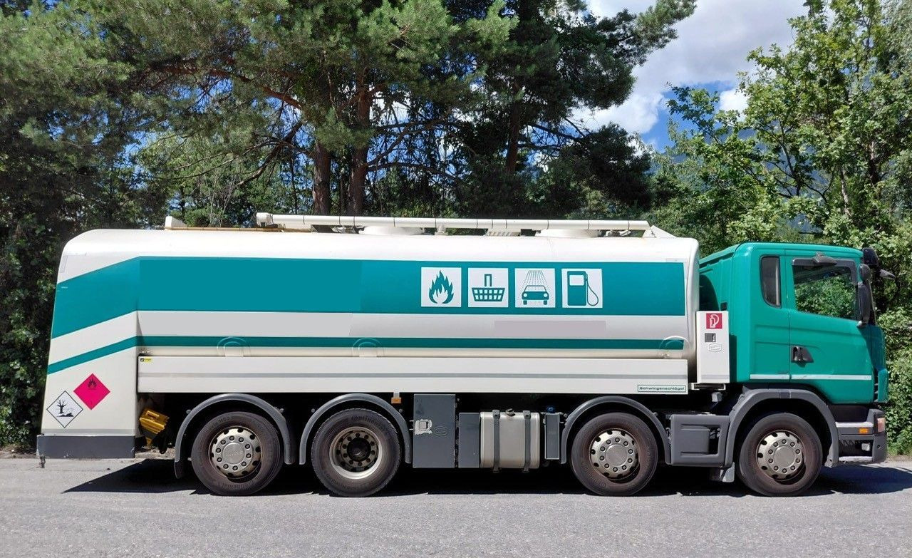 Scania G440 8x2, E5, Schwingenschloegel, 2 Kammern, ADR - Вантажівка цистерна: фото 3 Scania G440 8x2, E5, Schwingenschloegel, 2 Kammern, ADR - Вантажівка цистерна: фото 3