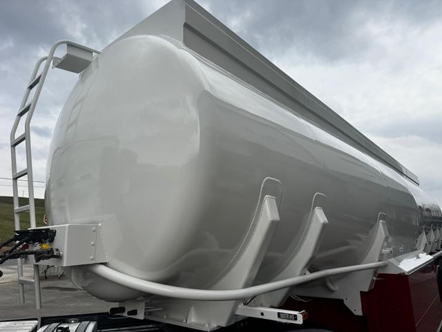 Schwarzmüller TS 3/E ADR, 6 Kammern Treibstoff Fuel - Напівпричіп цистерна: фото 5 Schwarzmüller TS 3/E ADR, 6 Kammern Treibstoff Fuel - Напівпричіп цистерна: фото 5