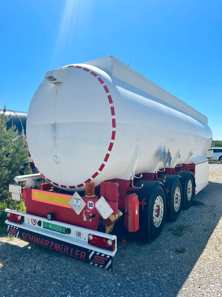 Schwarzmüller TS 3/E ADR, 6 Kammern Treibstoff Fuel - Напівпричіп цистерна: фото 1 Schwarzmüller TS 3/E ADR, 6 Kammern Treibstoff Fuel - Напівпричіп цистерна: фото 1