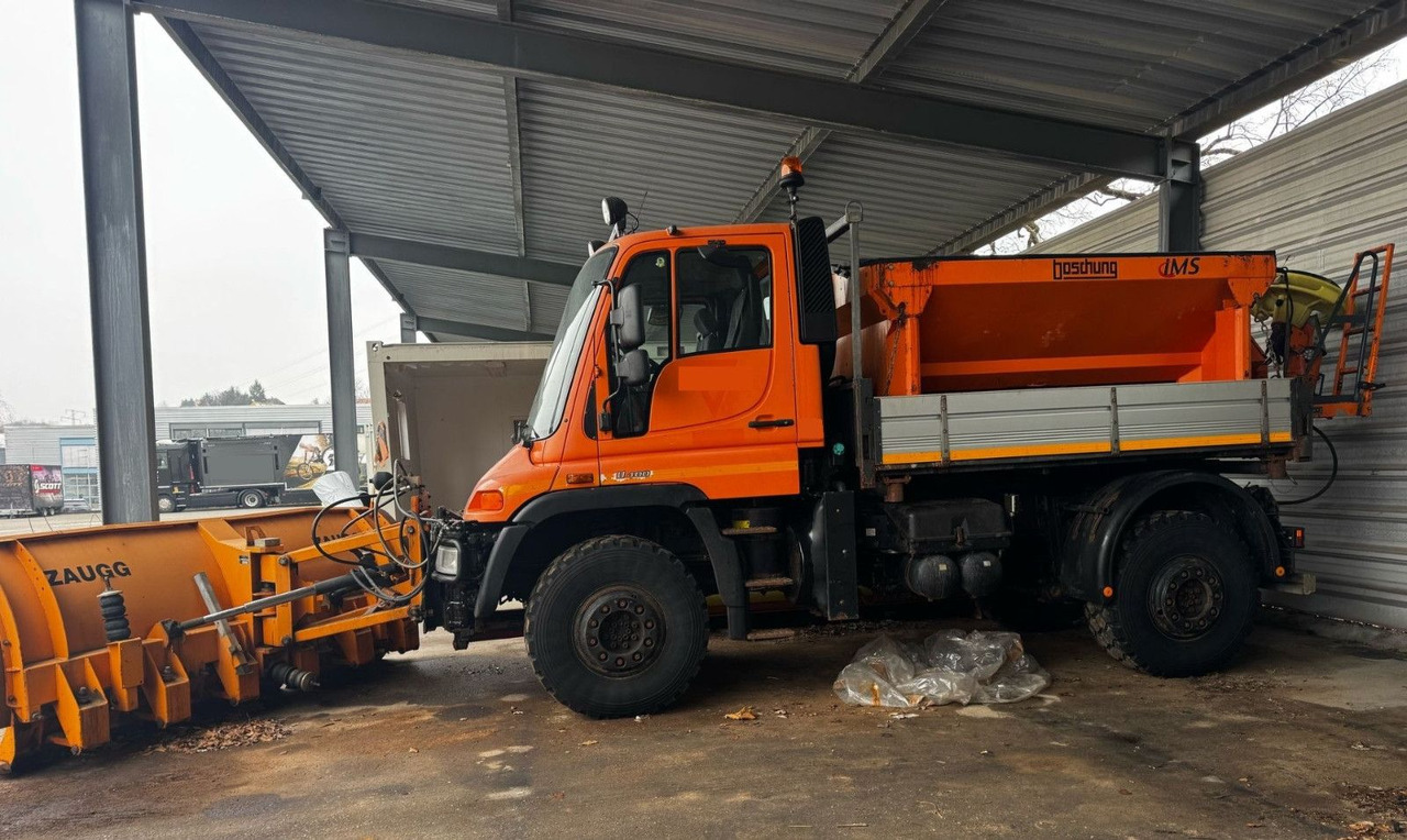 Unimog U400 4x4, Winterdienst, Schild+Streuer - Вантажівка: фото 3 Unimog U400 4x4, Winterdienst, Schild+Streuer - Вантажівка: фото 3