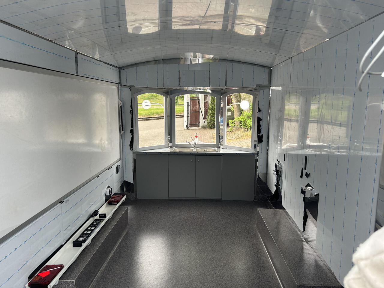 Bodex - Торговий причіп: фото 5 Bodex - Торговий причіп: фото 5