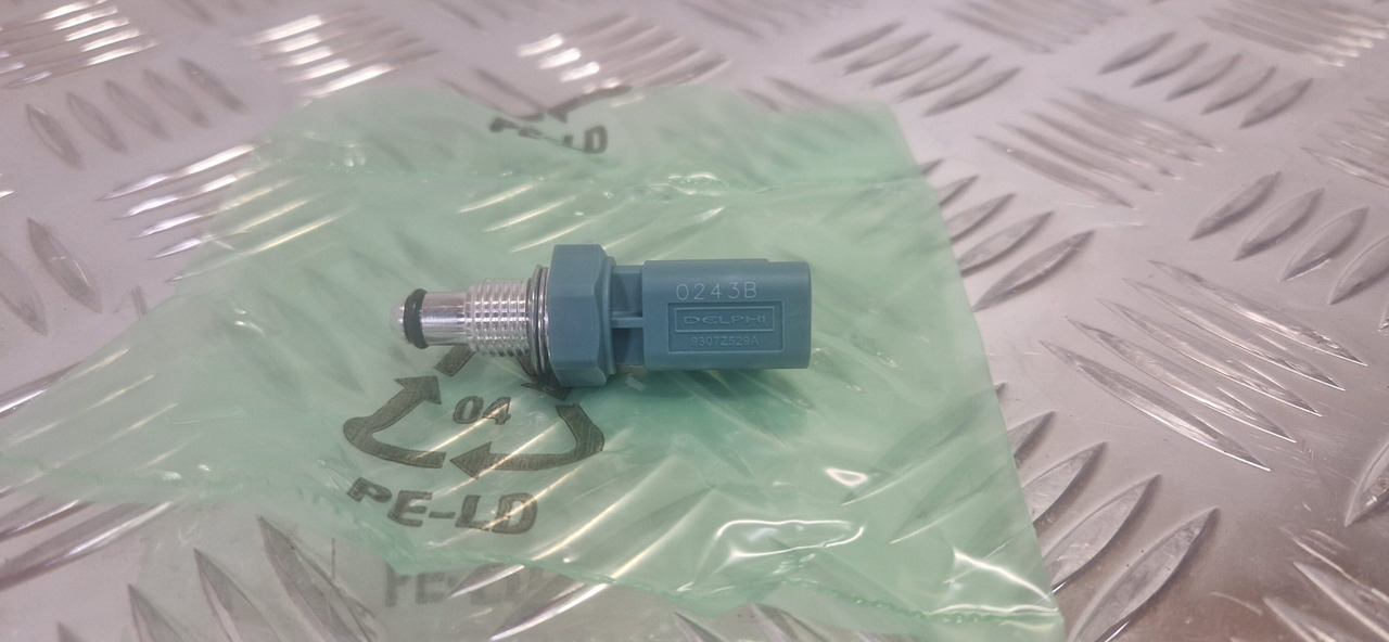 Delphi CR Temperature Sensor - Двигун та запчастини в категорії Будівельна техніка: фото 4 Delphi CR Temperature Sensor - Двигун та запчастини в категорії Будівельна техніка: фото 4