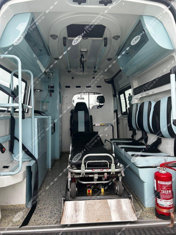 ORION Renault Master - Карета швидкої допомоги: фото 5 ORION Renault Master - Карета швидкої допомоги: фото 5