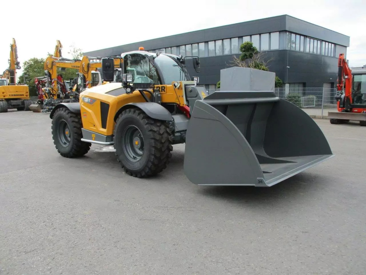 2024 Liebherr T 32-7s - Навантажувач телескопічний: фото 2 2024 Liebherr T 32-7s - Навантажувач телескопічний: фото 2