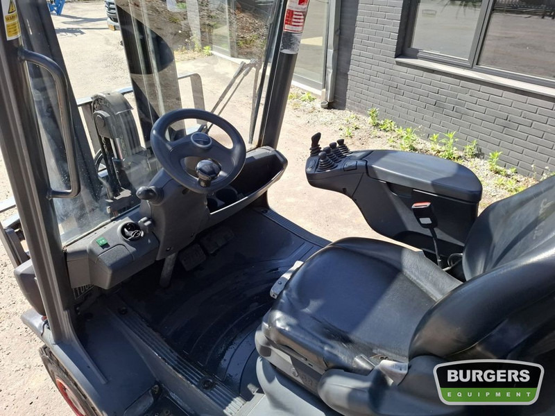 Linde H25T - Газовий навантажувач: фото 5 Linde H25T - Газовий навантажувач: фото 5