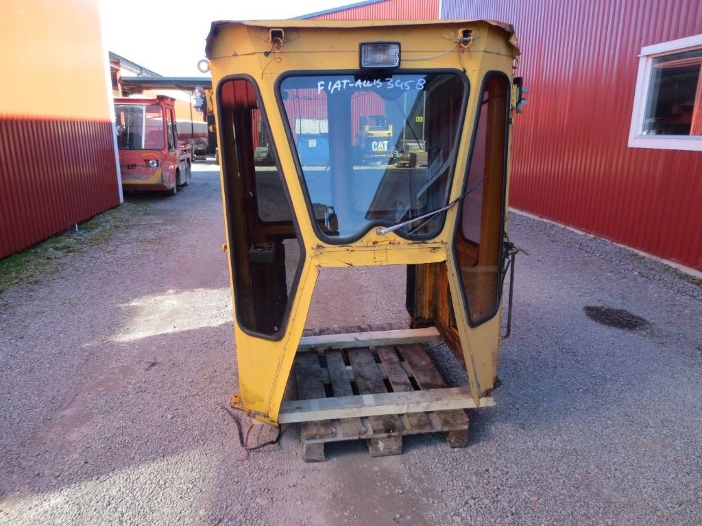 Fiat-Allis 345B - Кабіна в категорії Будівельна техніка: фото 1 Fiat-Allis 345B - Кабіна в категорії Будівельна техніка: фото 1