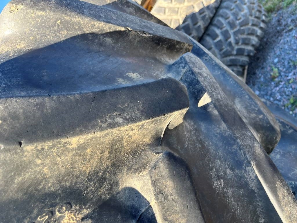 Goodyear 620/70R42 till New Holland / Ford 8670 - Шина в категорії Сільськогосподарська техніка: фото 3 Goodyear 620/70R42 till New Holland / Ford 8670 - Шина в категорії Сільськогосподарська техніка: фото 3