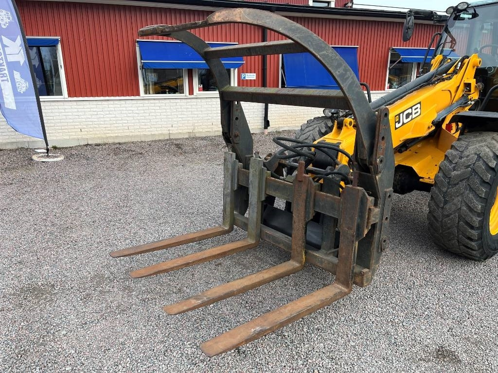 Klämmgaffel / Grip Hydraulisk Lundberg / Volvo - Грейфер в категорії Будівельна техніка: фото 1 Klämmgaffel / Grip Hydraulisk Lundberg / Volvo - Грейфер в категорії Будівельна техніка: фото 1