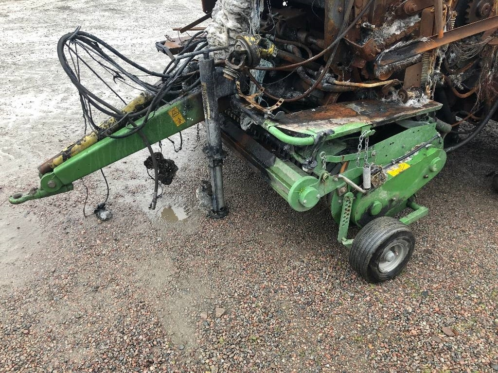 Krone Comprima CF 155 XC Dismantled: only spare parts - Прес-підбирач рулонний: фото 4 Krone Comprima CF 155 XC Dismantled: only spare parts - Прес-підбирач рулонний: фото 4