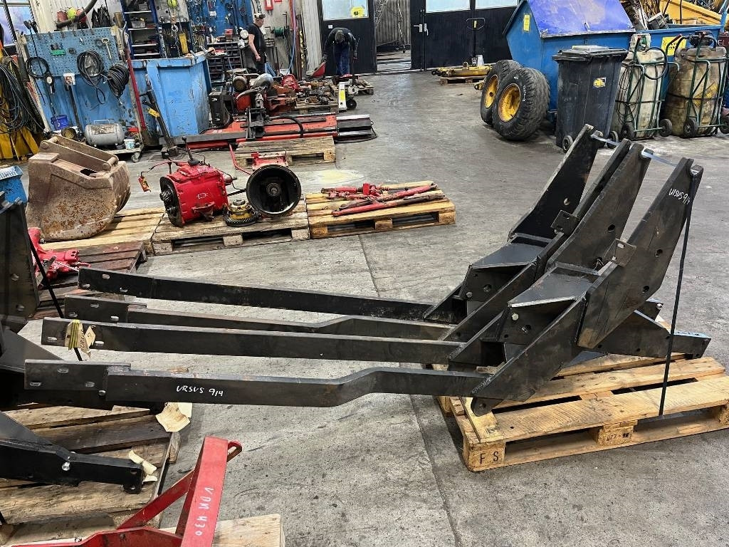 Lastarfäste Trima till Ursus Zetor - Фронтальний навантажувач для трактора: фото 3 Lastarfäste Trima till Ursus Zetor - Фронтальний навантажувач для трактора: фото 3