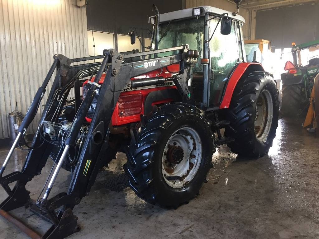 Massey Ferguson 4270 Dismantled for spare parts - Трактор: фото 1 Massey Ferguson 4270 Dismantled for spare parts - Трактор: фото 1